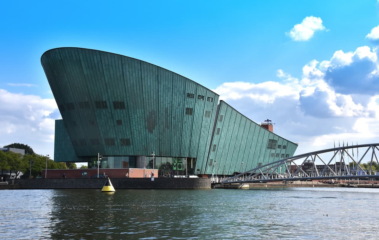 Amsterdam, Museo de Ciencia Nemo